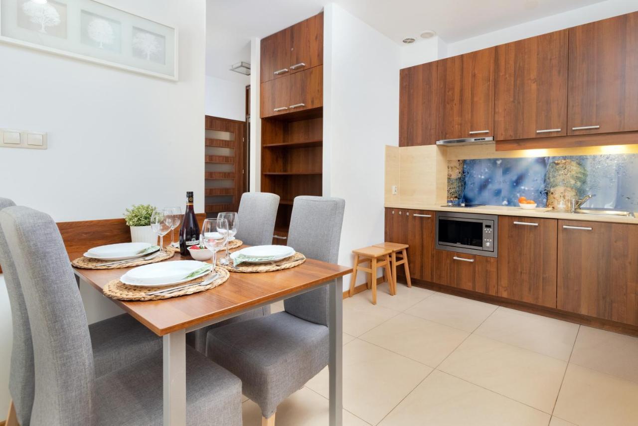 Villa 4 Pory Roku By Noclegi Renters Jastrzębia Góra Buitenkant foto