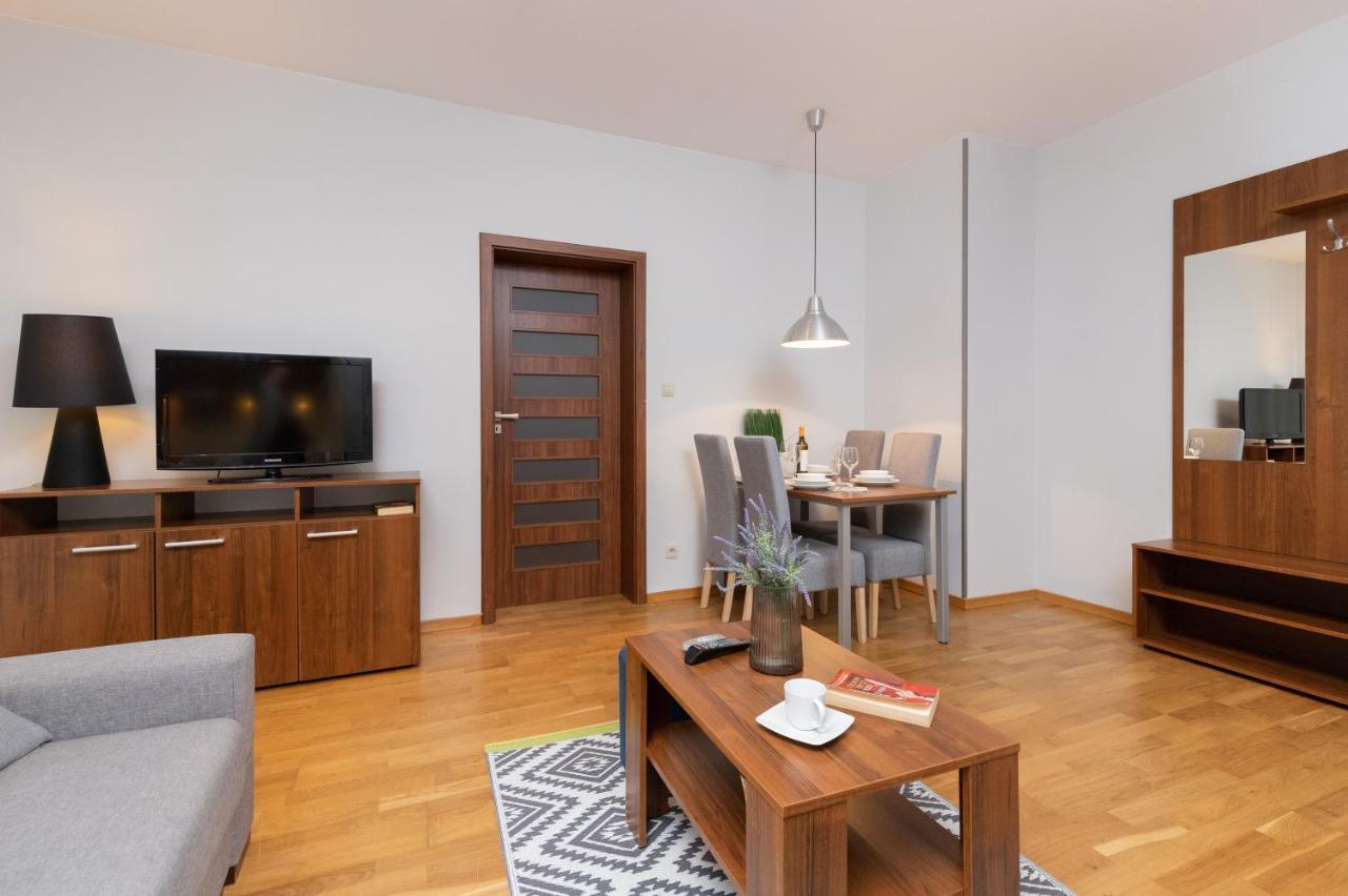 Villa 4 Pory Roku By Noclegi Renters Jastrzębia Góra Buitenkant foto